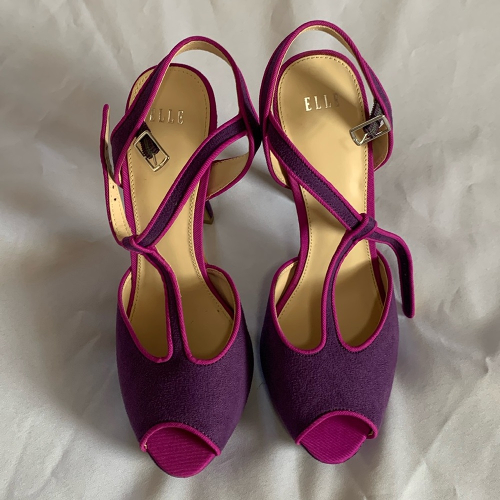 In box Elle purple woman’s shoes size 8.5